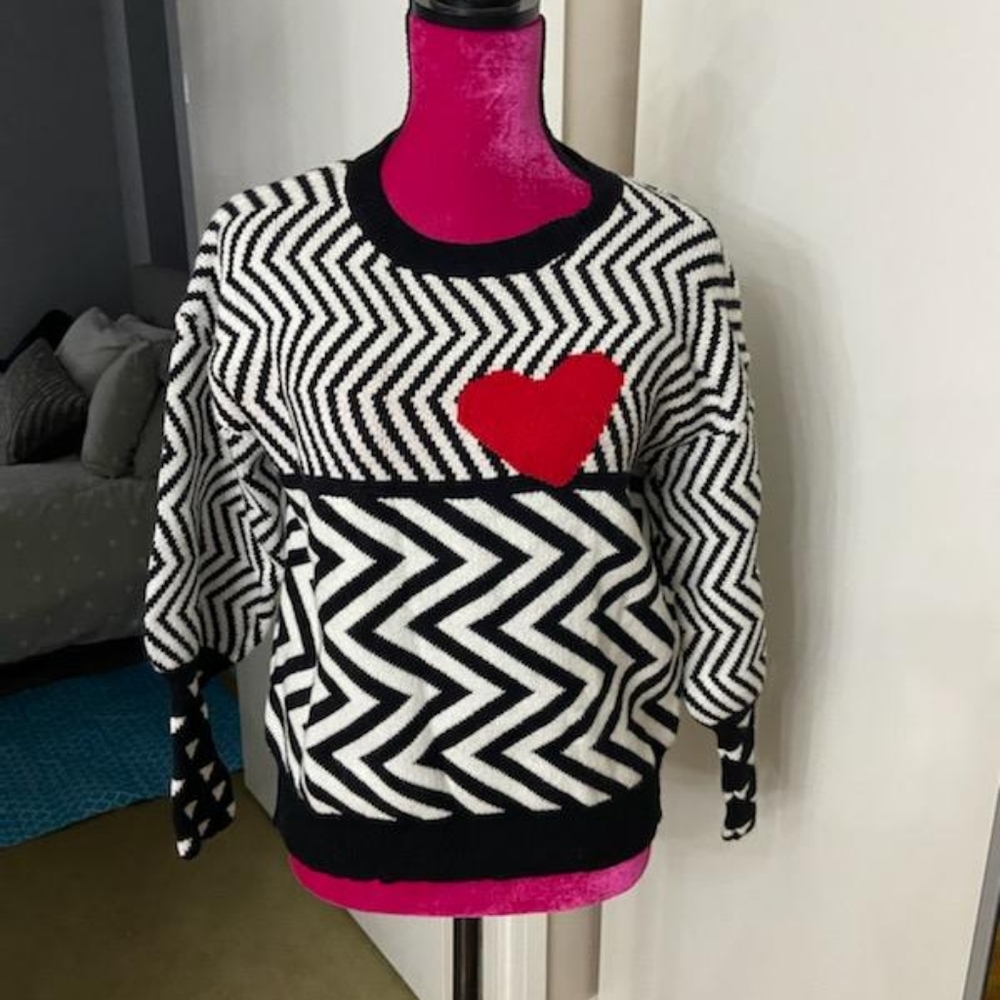 Bloomingdale's mohair heart sweater XS